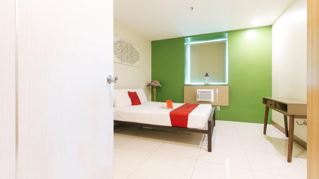 Reddoorz Plus @ Kamuning Quezon City Esterno foto