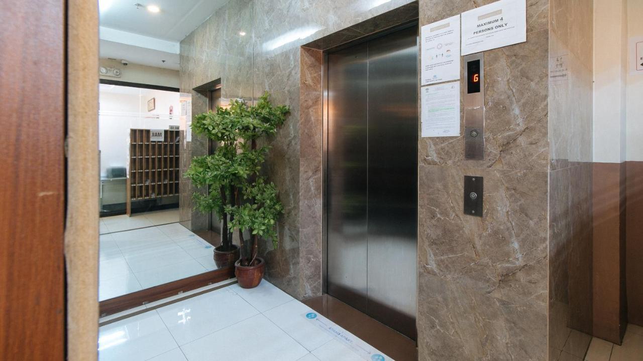 Reddoorz Plus @ Kamuning Quezon City Esterno foto